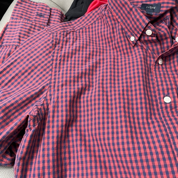 J crew mens slim button down shirt. Large. Great condition navy and red/salmon - Picture 2 of 3